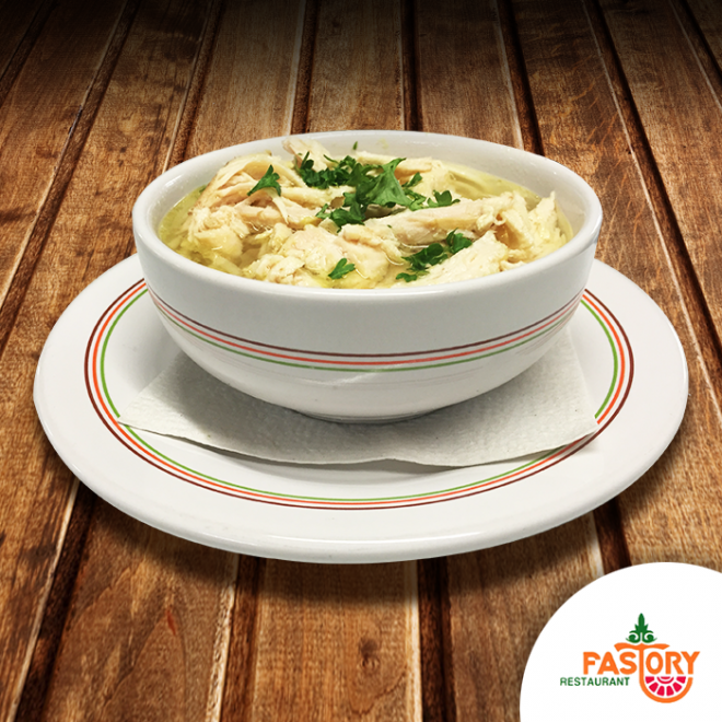 Sopa especial fastory con pollo y spaguetti