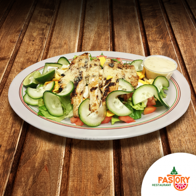 Ensalada de pechuga (378 cal)